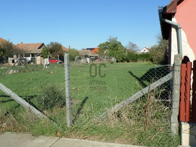 Eladó telek Egyek 796 nm