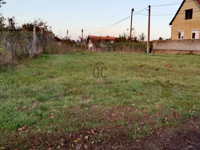 Eladó telek Egyek 320 nm