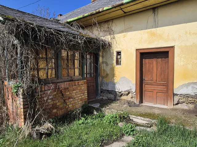 Eladó telek Poroszló 2131 nm