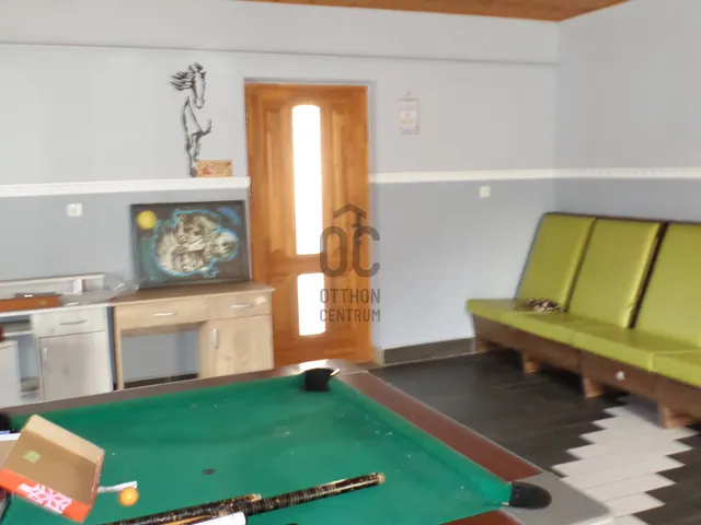 Eladó kereskedelmi és ipari ingatlan Kunmadaras 222 nm