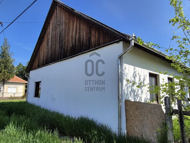 Eladó ház Tiszacsege 108 nm