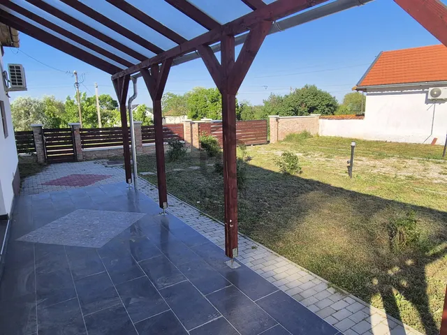 Eladó ház Abádszalók 68 nm