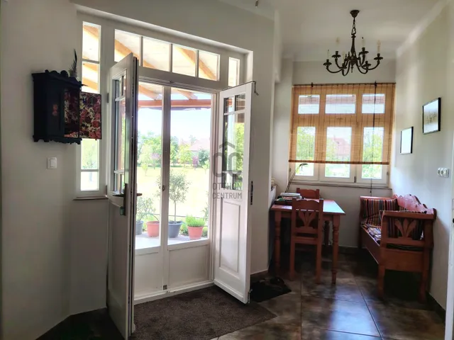 Eladó ház Poroszló 175 nm