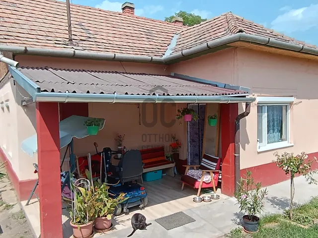Eladó ház Tiszafüred 64 nm