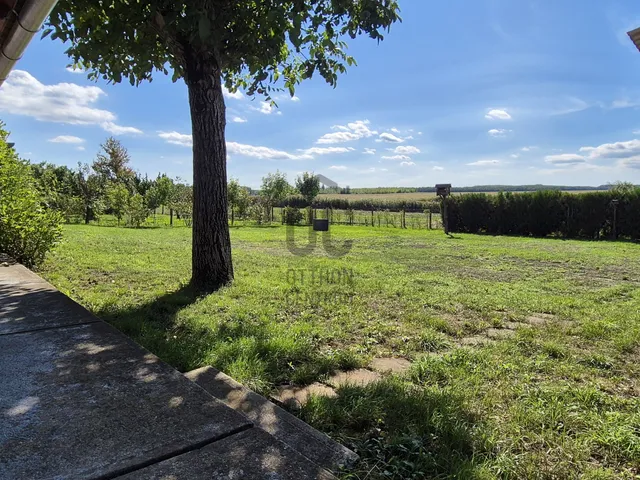 Eladó ház Tiszaszőlős 1120 nm
