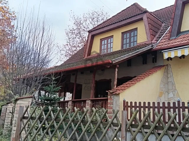 Eladó nyaraló Tiszafüred 94 nm
