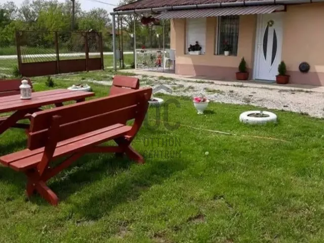 Eladó ház Tiszaszentimre 71 nm