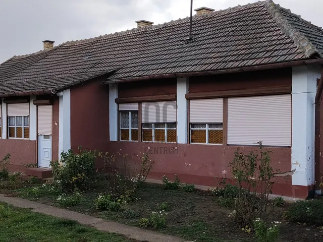Eladó ház Egyek 96 nm