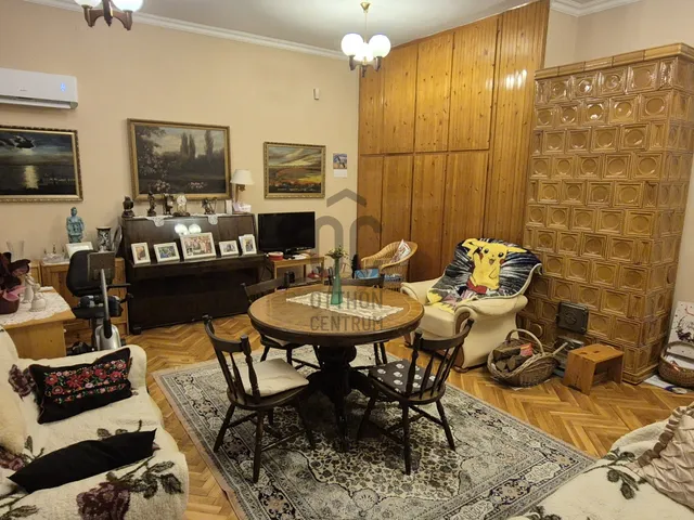 Eladó ház Poroszló 200 nm