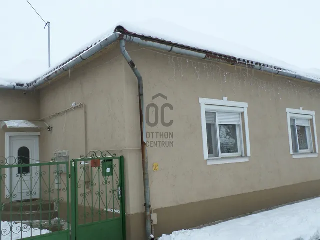 Eladó ház Nagyiván 131 nm