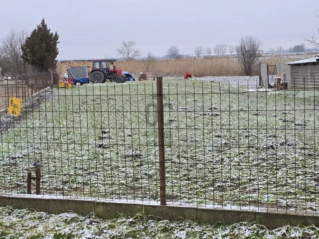 Eladó telek Tiszafüred 1426 nm