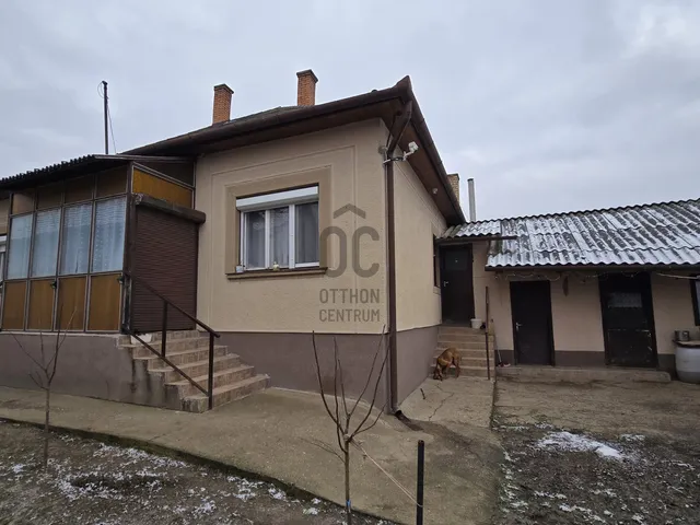 Eladó ház Tiszafüred 131 nm