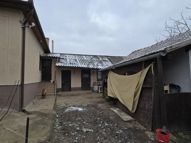 Eladó ház Tiszafüred 131 nm