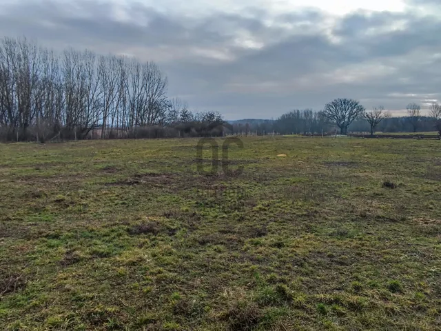 Eladó telek Tiszafüred 4862 nm