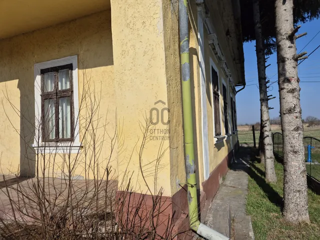 Eladó ház Poroszló 210 nm