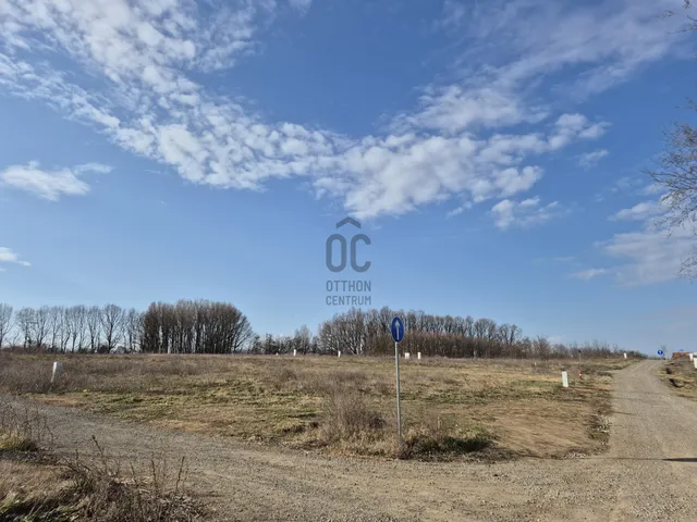 Eladó telek Tiszafüred 459 nm