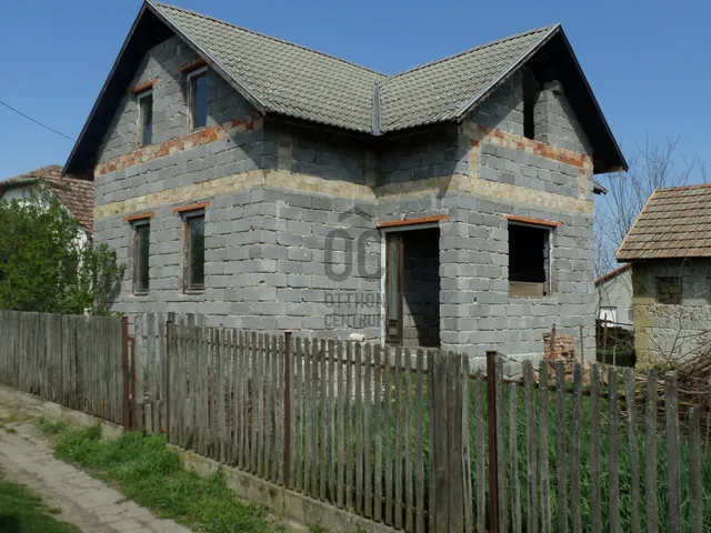 Eladó ház Tiszacsege 116 nm