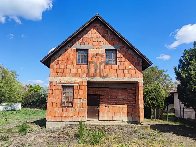 Eladó ház Sarud 100 nm
