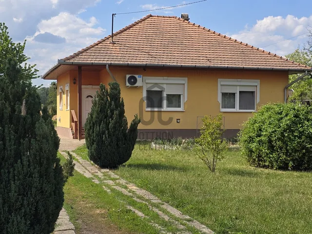 Eladó ház Tiszafüred 4592 nm