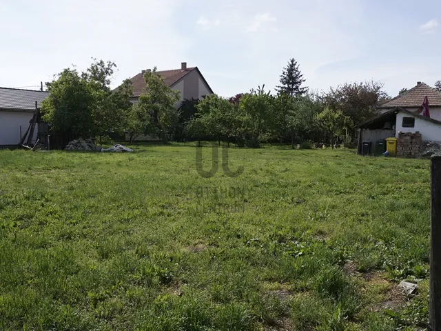Eladó telek Poroszló 479 nm