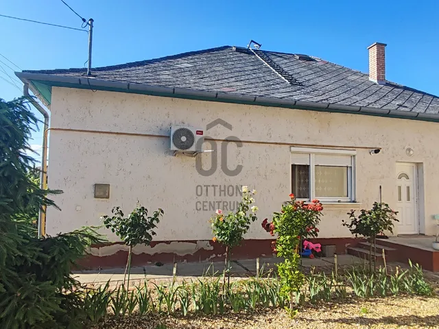 Eladó ház Tiszafüred 302 nm