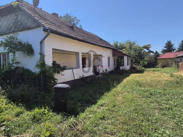 Eladó ház Tiszafüred 62 nm