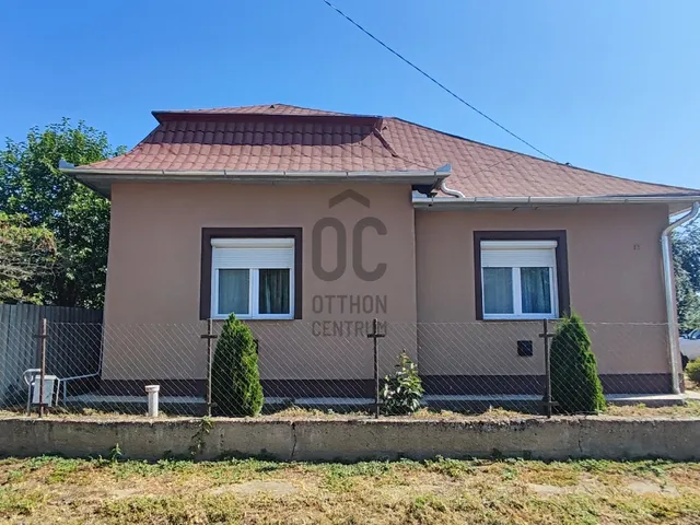 Eladó ház Tiszadorogma 1286 nm