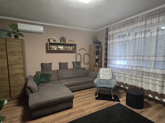 Eladó ház Tiszaigar 410 nm