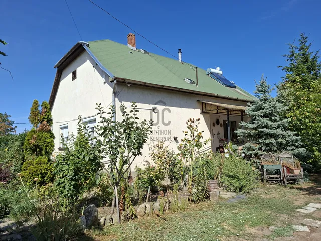 Eladó ház Tiszaszentimre 93 nm