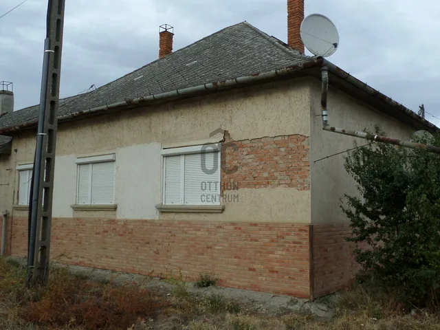 Eladó ház Tiszaszőlős 93 nm
