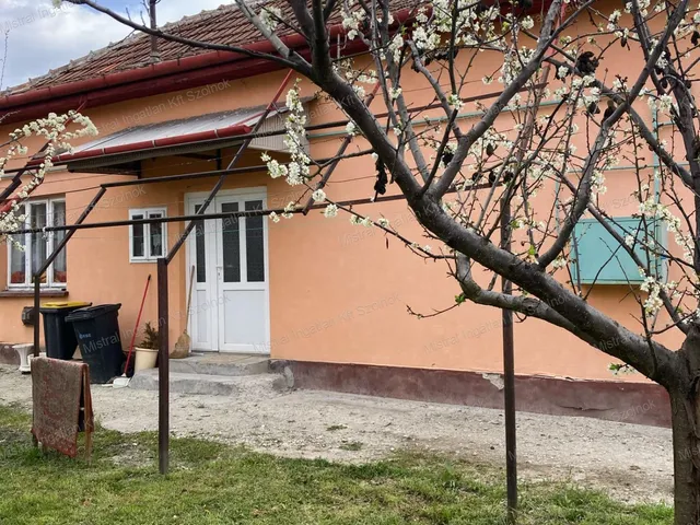 Eladó ház Kőtelek 65 nm
