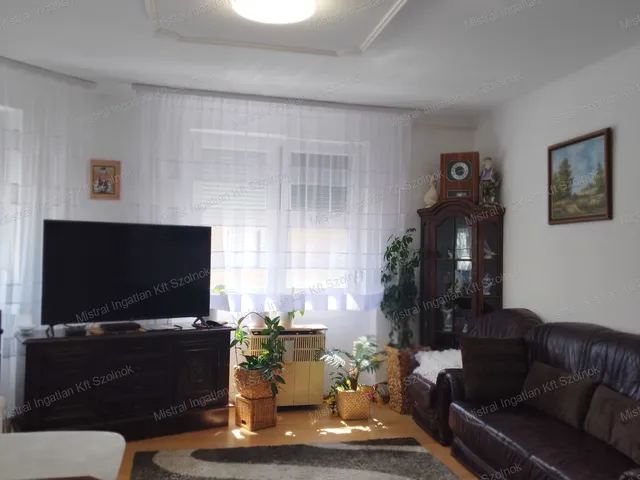 Eladó ház Szolnok, Belváros 77 nm