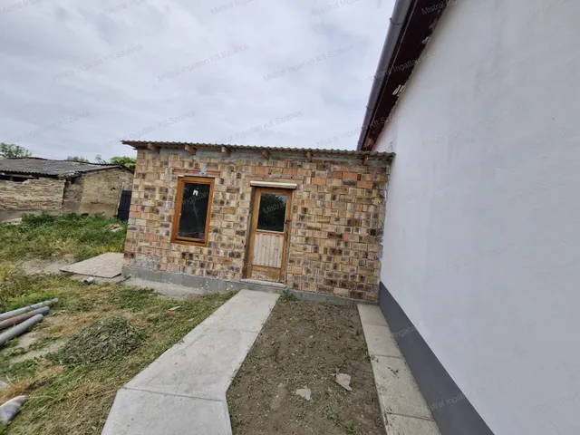 Eladó ház Kunmadaras 72 nm