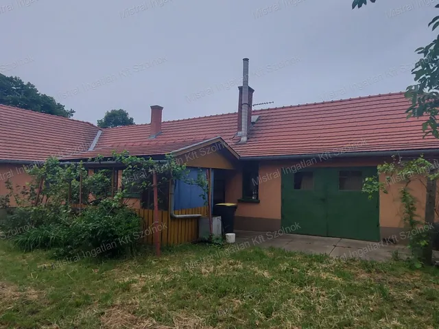 Eladó ház Törökszentmiklós, G-falu 82 nm