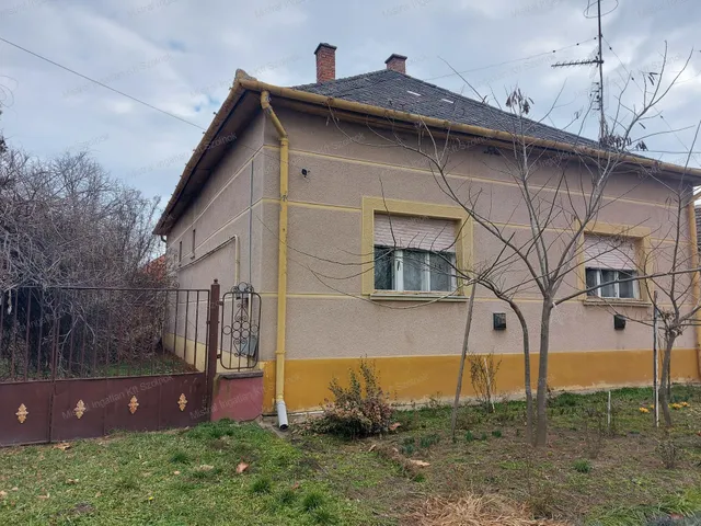 Eladó ház Tiszapüspöki 110 nm