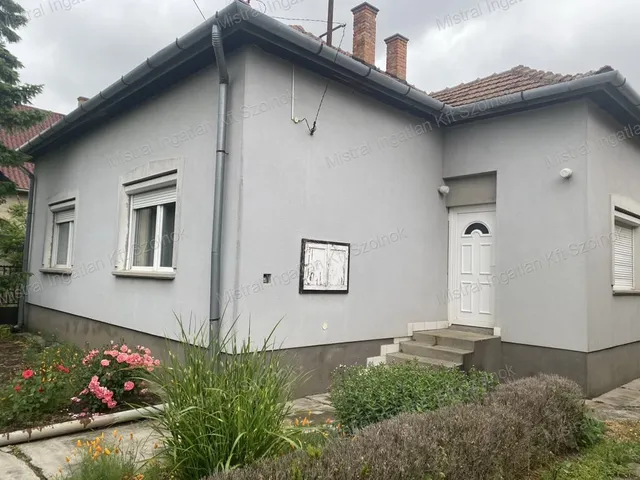 Eladó ház Törökszentmiklós 102 nm