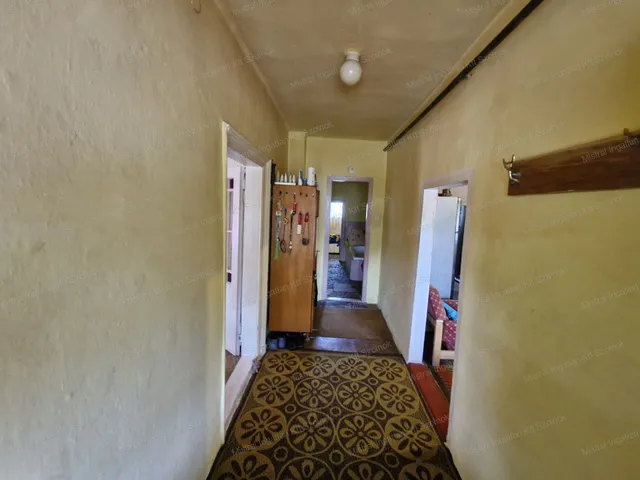 Eladó ház Tiszajenő 80 nm