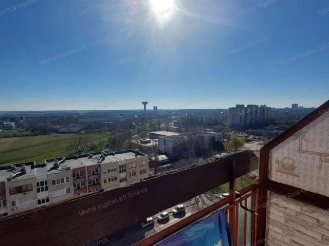 Eladó lakás Szolnok, Széchenyi-lakótelep 55 nm