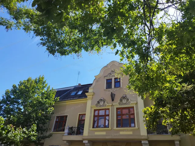 Eladó lakás Szolnok, Belváros 42 nm