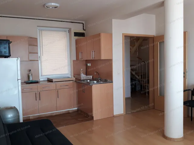Kiadó lakás Szolnok, Belváros 97 nm