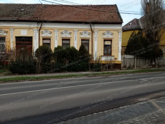 Eladó ház Szolnok, Belváros 67 nm