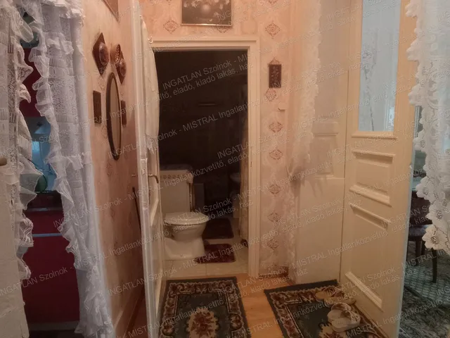 Eladó ház Szolnok, Belváros 67 nm