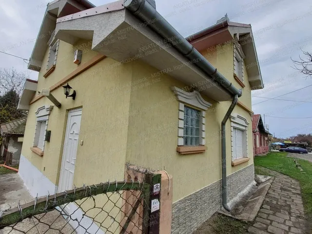 Eladó ház Szolnok, Belváros 102 nm