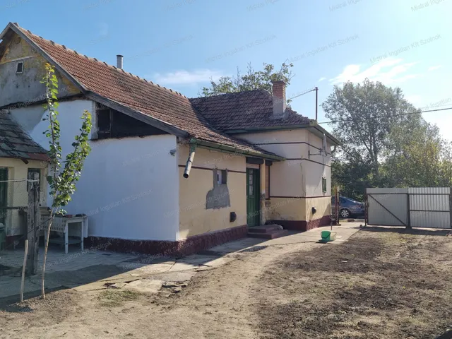 Eladó ház Tiszapüspöki 60 nm