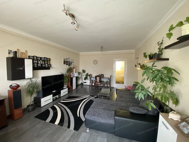 Eladó lakás Szolnok, Belváros 62 nm