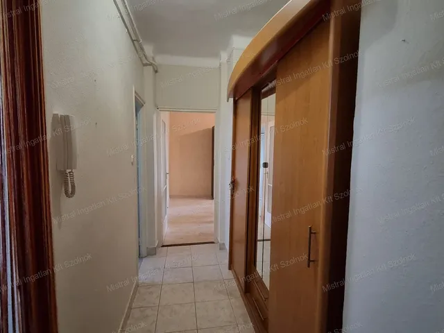 Eladó lakás Martfű 54 nm