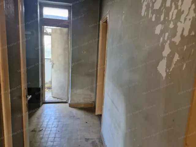 Eladó lakás Mezőtúr 111 nm