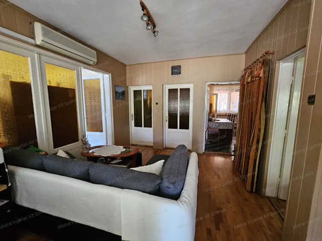 Eladó ház Szolnok, Szandaszőlős 113 nm