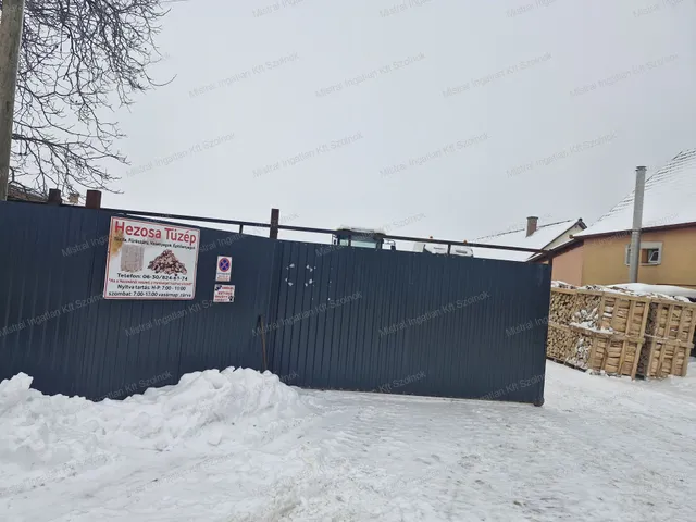 Eladó telek Rákóczifalva 2469 nm