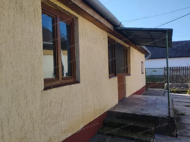 Eladó ház Tószeg 97 nm